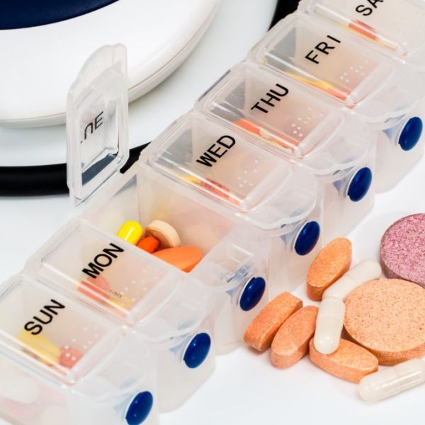 medicine-2994788_1920-1024x683